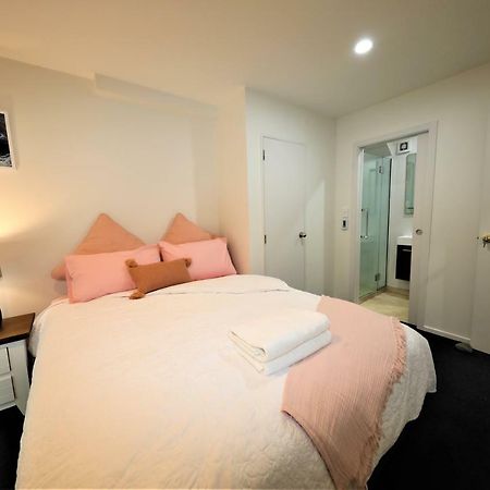 Comfortable Inner City Living 基督城 外观 照片